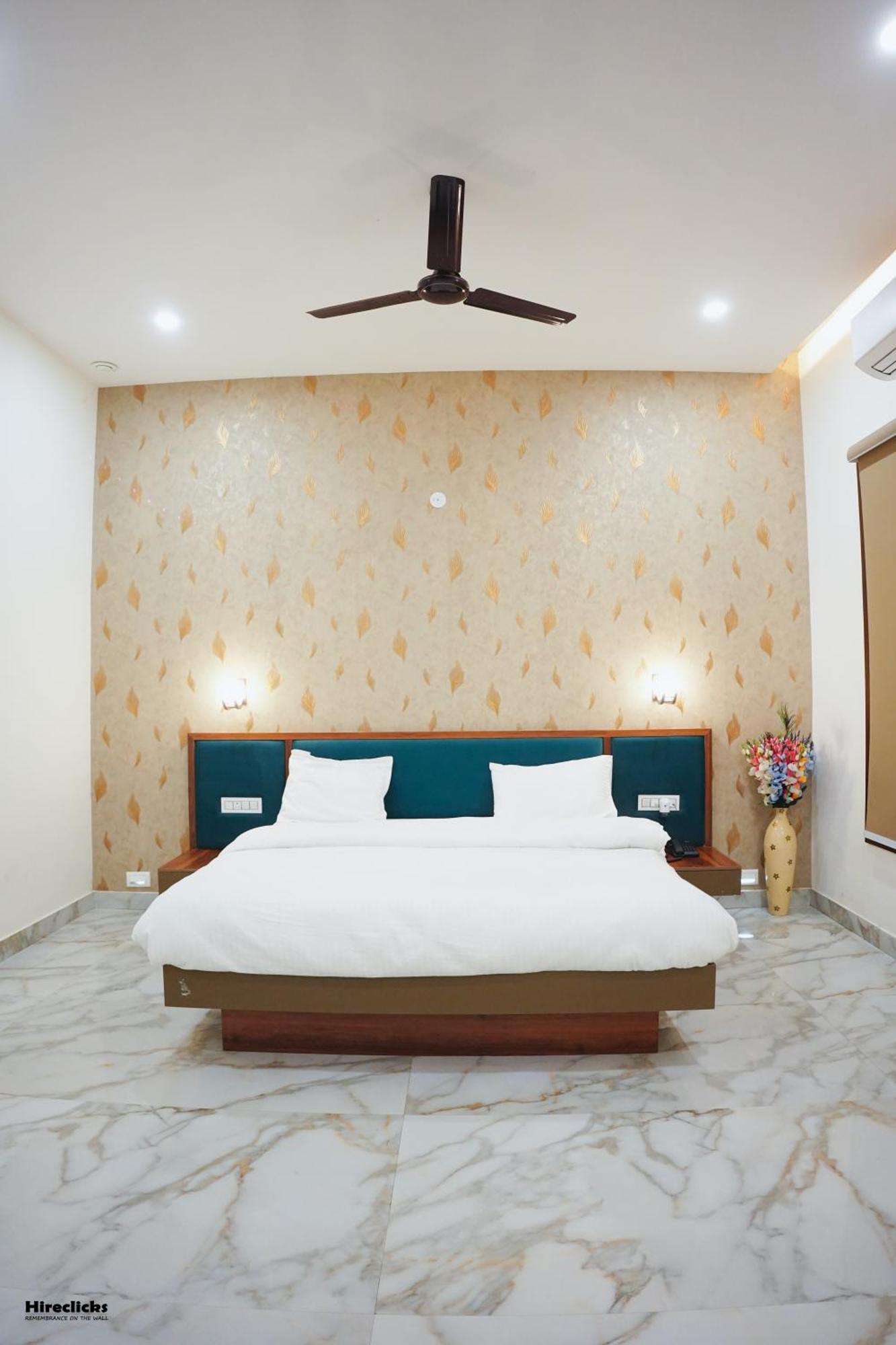 The Krati Resort And Convention Centre Bareilly Eksteriør billede